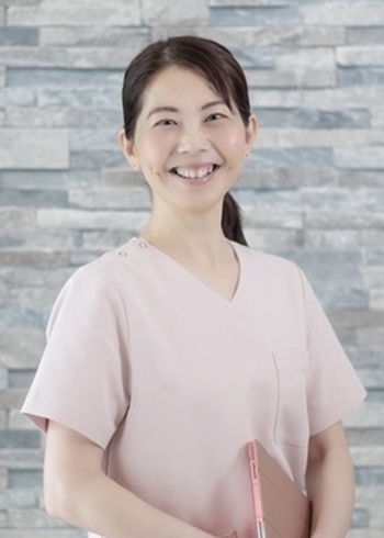 津崎　香奈子